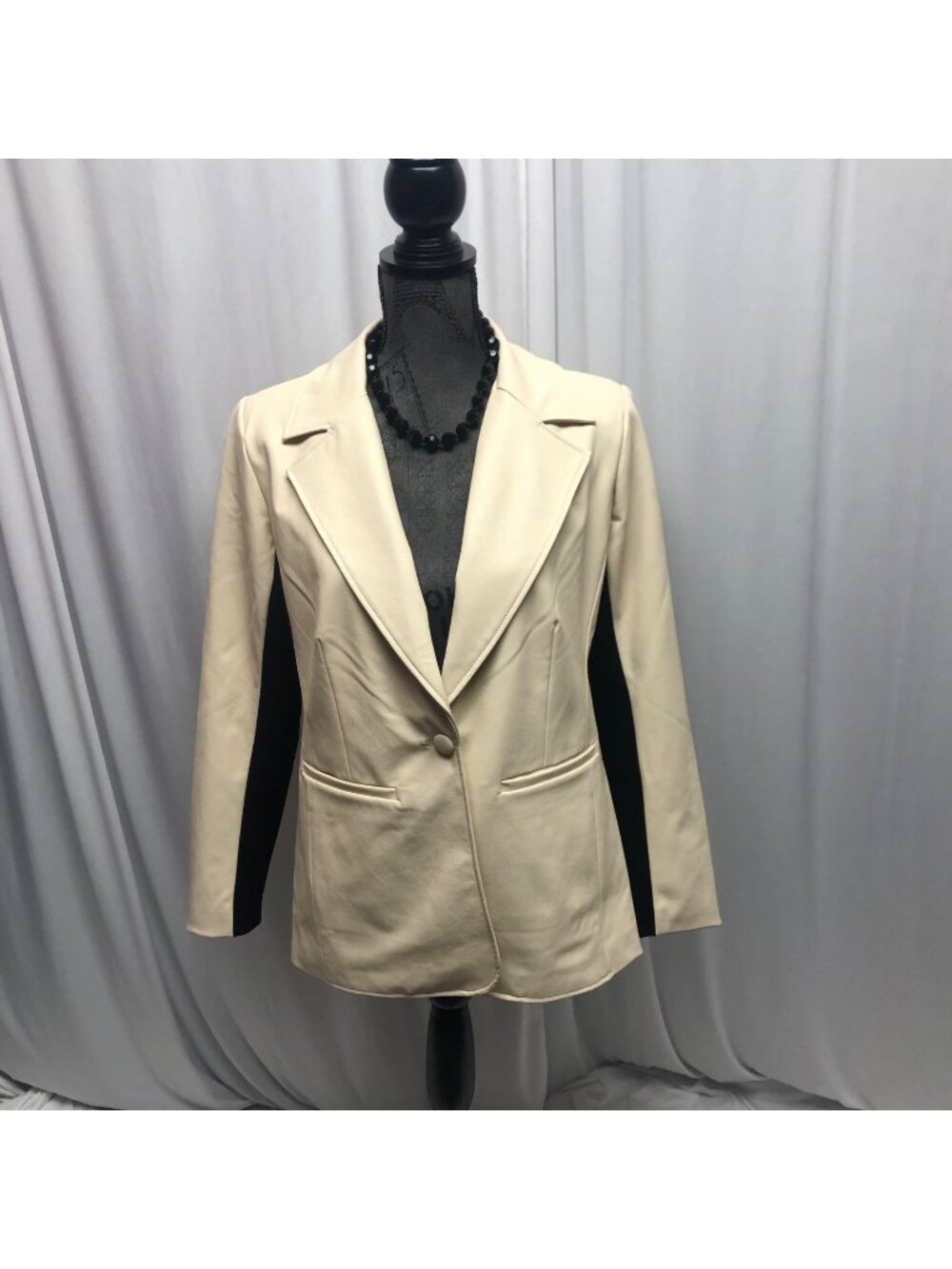 Iman Beige Black Faux Leather Blazer Womens Size Medium Pointe Inserts Jacket